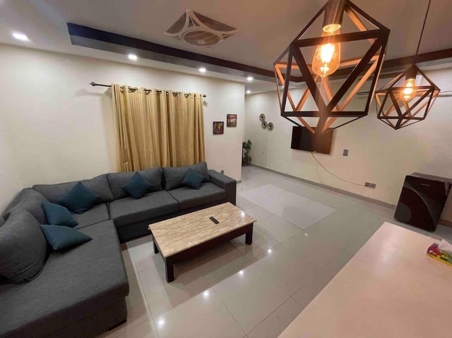 Intellectual Suites - Spring North Ph7 Bahria Town Rawalpindi Buitenkant foto